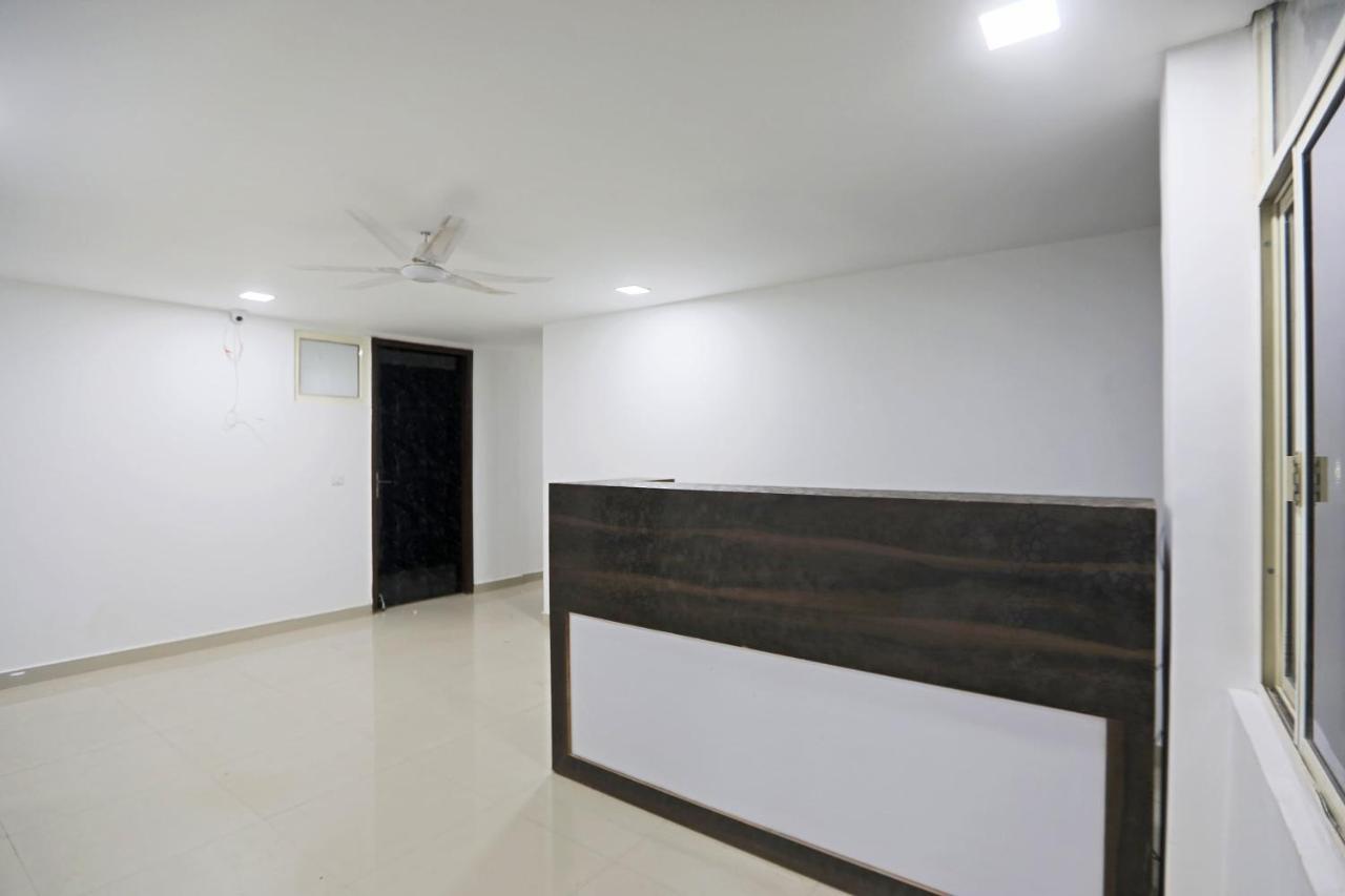 Townhouse South Lawn Hotel New Delhi Ngoại thất bức ảnh