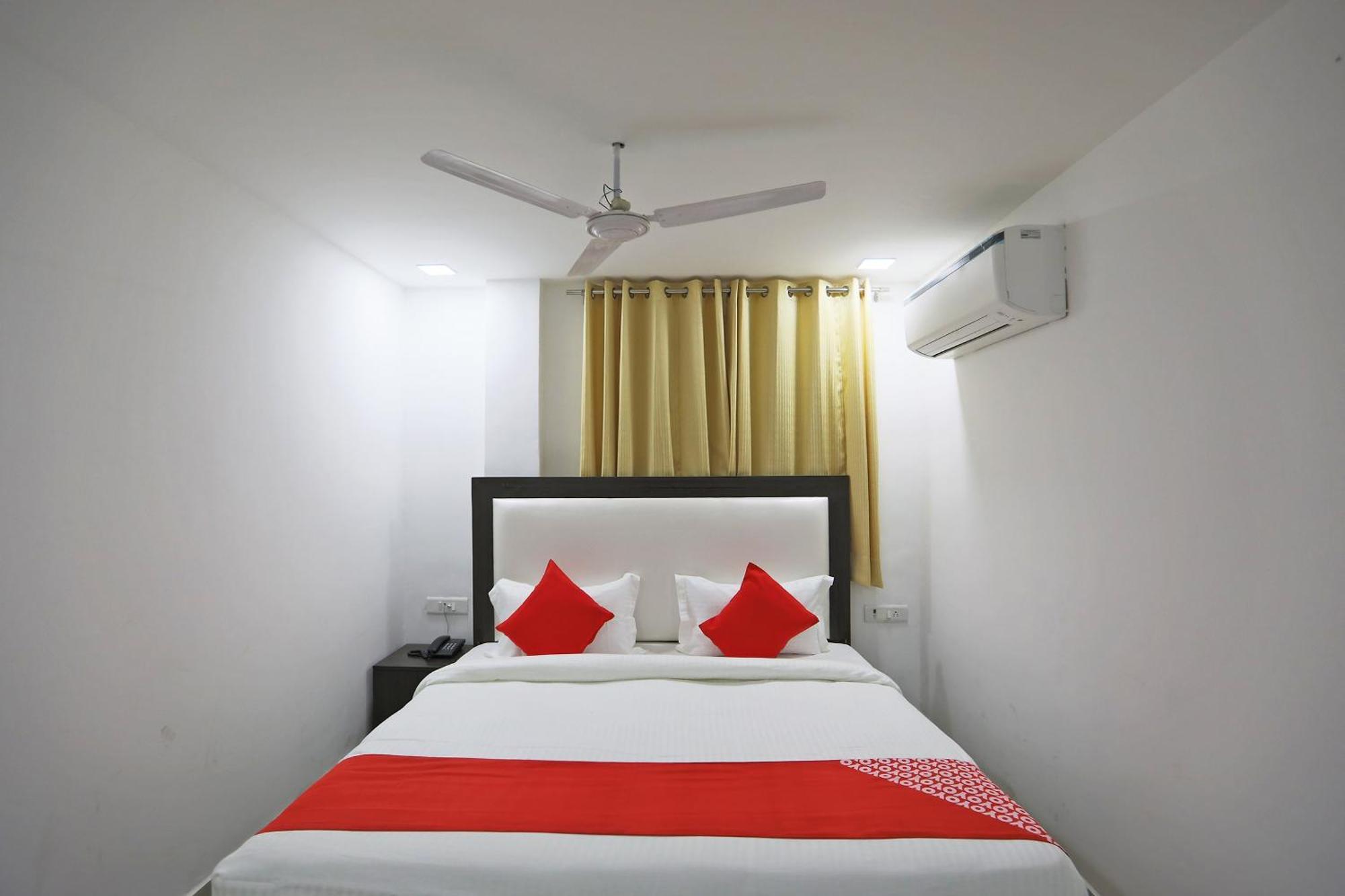 Townhouse South Lawn Hotel New Delhi Ngoại thất bức ảnh